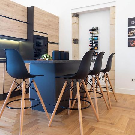 Appartement Residenza Dumah - Elegante Dimora In Centro à Syracuse Extérieur photo