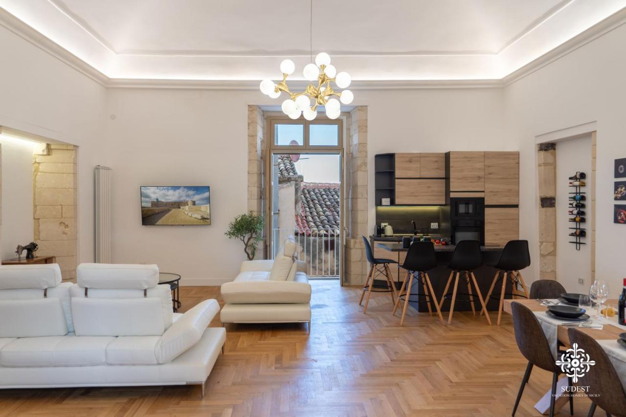 Appartement Residenza Dumah - Elegante Dimora In Centro à Syracuse Extérieur photo