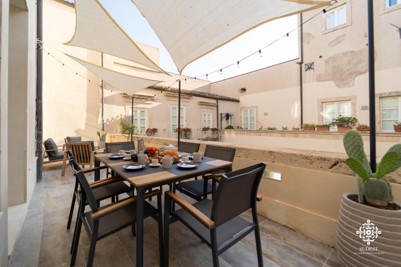 Appartement Residenza Dumah - Elegante Dimora In Centro à Syracuse Extérieur photo